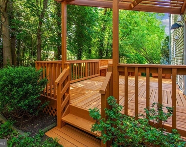 9404 Mirror Pond Drive - Photo Thumbnail 24