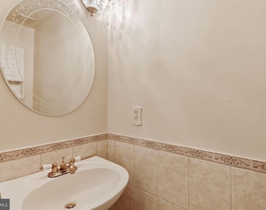 9404 Mirror Pond Drive - Photo Thumbnail 19