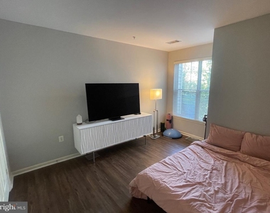 3851 Aristotle Court - Photo Thumbnail 7