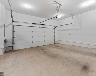 1876 Michael Faraday Drive - Photo Thumbnail 47