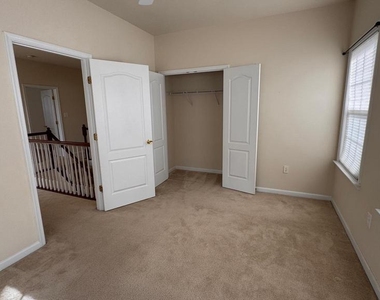 110 Gate Stone Lane - Photo Thumbnail 24