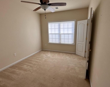 110 Gate Stone Lane - Photo Thumbnail 19