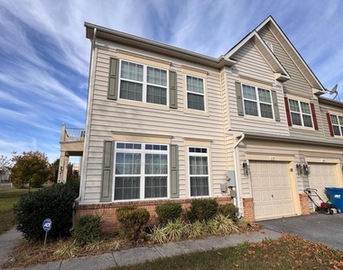 110 Gate Stone Lane - Photo Thumbnail 27