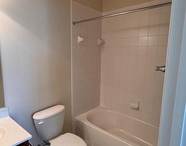 110 Gate Stone Lane - Photo Thumbnail 18