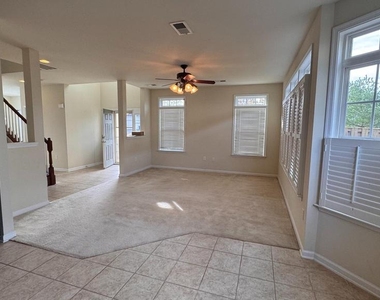 110 Gate Stone Lane - Photo Thumbnail 3