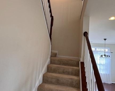 110 Gate Stone Lane - Photo Thumbnail 13
