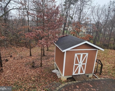 121 Deer Hill Court - Photo Thumbnail 19