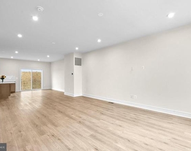 107 Checkerspot Way - Photo Thumbnail 6