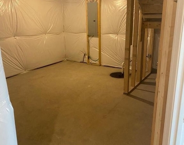 1009 Headquarters Way - Photo Thumbnail 19