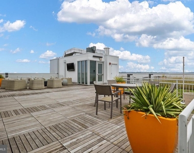925 N Fairfax Street - Photo Thumbnail 24