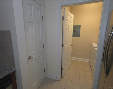 321 Gallery Drive - Photo Thumbnail 31