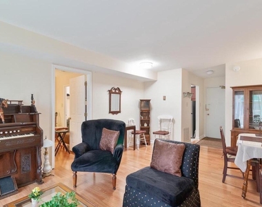 21 Canterbury Square - Photo Thumbnail 3