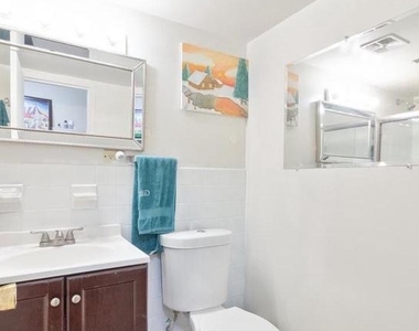 21 Canterbury Square - Photo Thumbnail 11