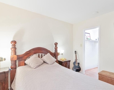 21 Canterbury Square - Photo Thumbnail 6