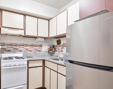 21 Canterbury Square - Photo Thumbnail 15