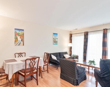 21 Canterbury Square - Photo Thumbnail 1