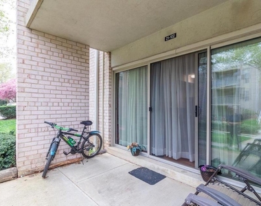 21 Canterbury Square - Photo Thumbnail 17
