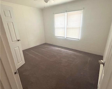 3174 Lindsay Road - Photo Thumbnail 15