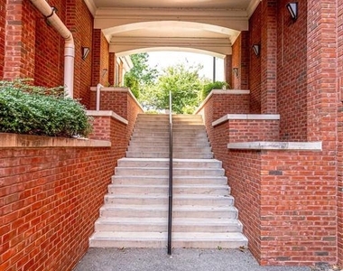 1023 N Royal Street - Photo Thumbnail 33