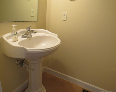 270 Hayden Lane - Photo Thumbnail 3