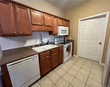 621 Marshtree Lane - Photo Thumbnail 9