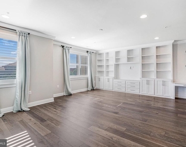 621 Bluemont Avenue - Photo Thumbnail 42