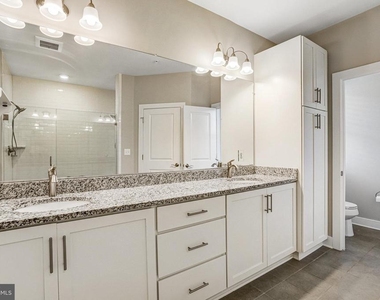 621 Bluemont Avenue - Photo Thumbnail 11