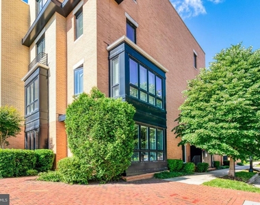 621 Bluemont Avenue - Photo Thumbnail 23