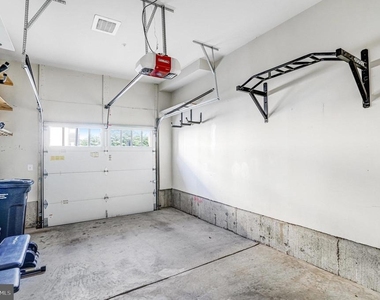 621 Bluemont Avenue - Photo Thumbnail 21
