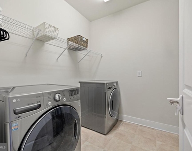 621 Bluemont Avenue - Photo Thumbnail 20