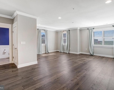 621 Bluemont Avenue - Photo Thumbnail 40