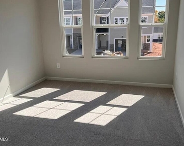 1019 Gemma Drive - Photo Thumbnail 23