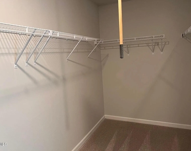 1019 Gemma Drive - Photo Thumbnail 18