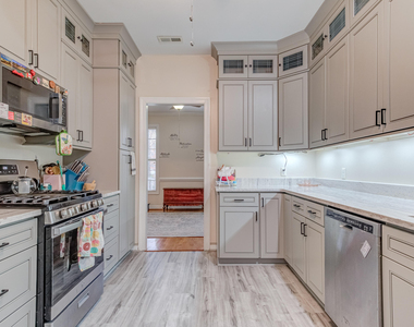 6240 Hilbert Ridge Drive - Photo Thumbnail 14