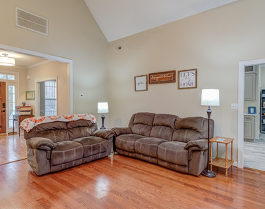 6240 Hilbert Ridge Drive - Photo Thumbnail 17
