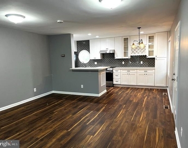 4401 Arlington Boulevard - Photo Thumbnail 3
