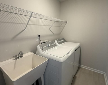 2509 Salt River Lane - Photo Thumbnail 23