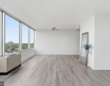 3900 Ford Road - Photo Thumbnail 13