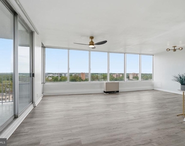 3900 Ford Road - Photo Thumbnail 11