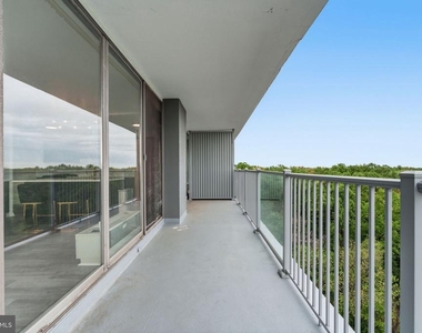 3900 Ford Road - Photo Thumbnail 26