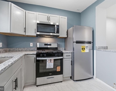 3004 Euclid Avenue - Photo Thumbnail 10