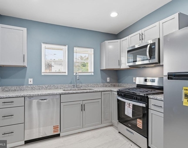 3004 Euclid Avenue - Photo Thumbnail 9
