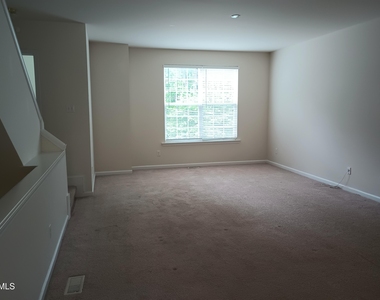 421 Madison Avenue - Photo Thumbnail 9