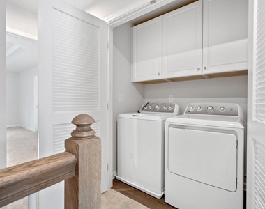 859 Romeria Drive - Photo Thumbnail 18
