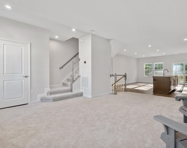 859 Romeria Drive - Photo Thumbnail 10