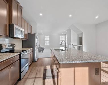 859 Romeria Drive - Photo Thumbnail 16
