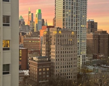 241 S 6th Street - Photo Thumbnail 17