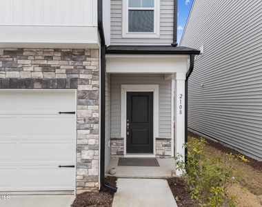 2108 Regal Drive - Photo Thumbnail 3