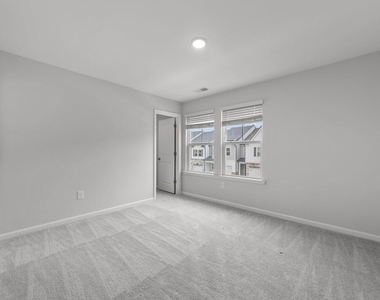 2108 Regal Drive - Photo Thumbnail 18