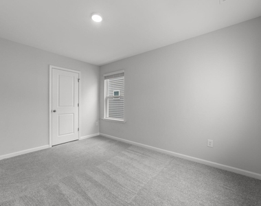 2108 Regal Drive - Photo Thumbnail 24